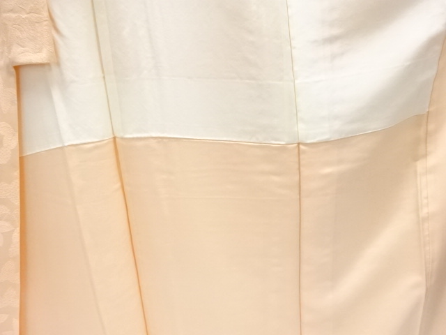  葉模様織り出し一つ紋色無地着物